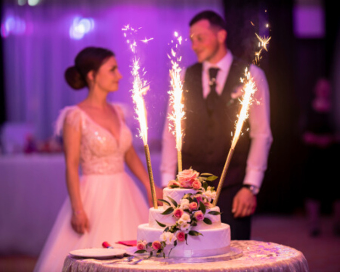 Fotograf Nunta Suceava · Fotografii de la tort